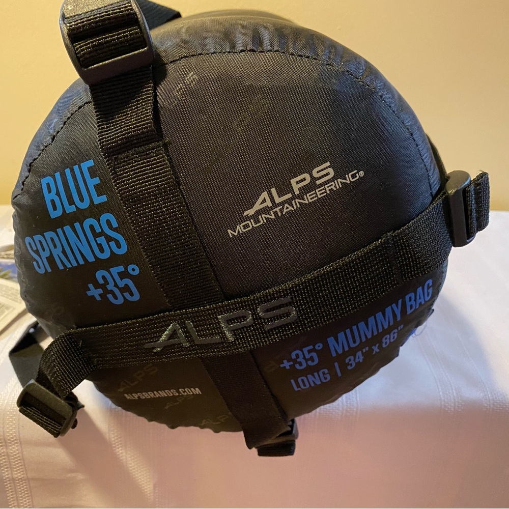 NWT ALPS Mountaineering Blue Springs +35° Mummy Sleeping Bag - Black/Blue